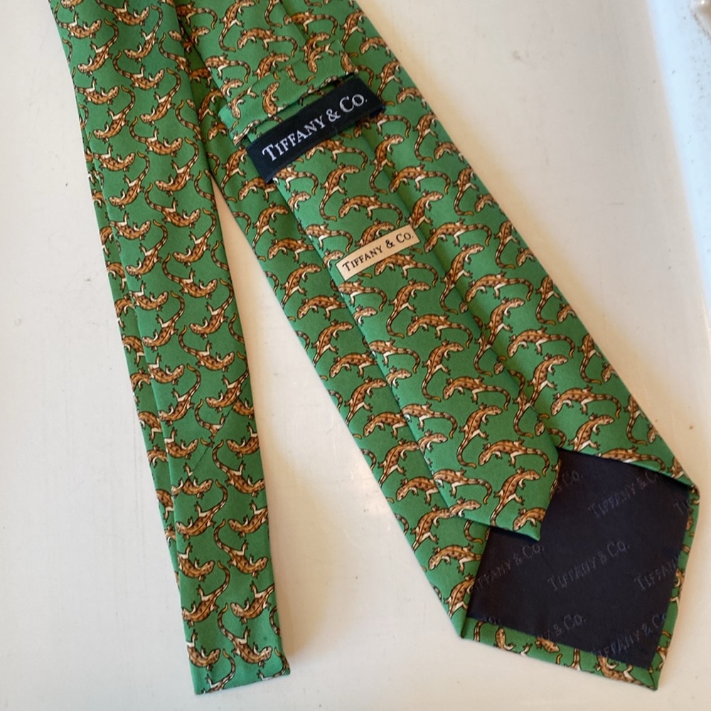 Tiffany & Co. Green Lizard Gecko Print Tie - 100% Silk - Made in Italy - Picture 7 of 9